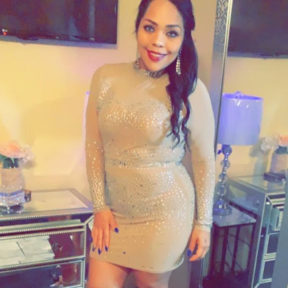 Meet your Posher, Leslie - Picture 1 of 1